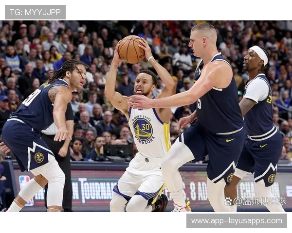 勇士再遇挑战：库里缺阵掘金迎强援，篮球盛宴暗藏精彩瞬间