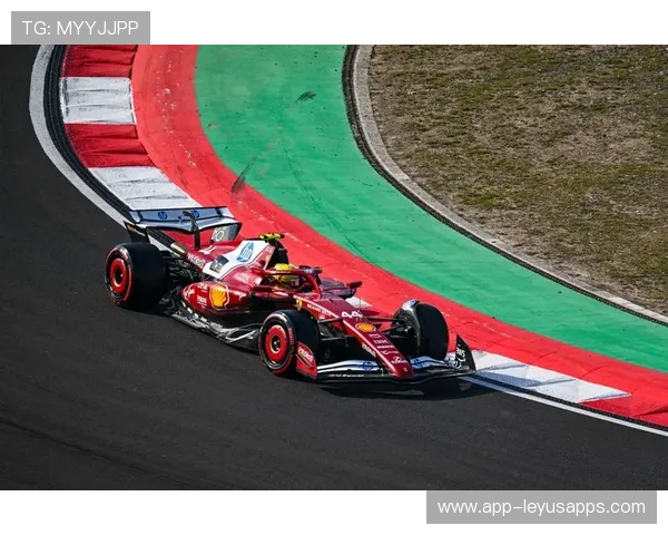 史上最燃冲刺！冠军运动员疯狂冲刺百米终点，赢得掌声雷动！