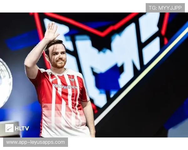 Ancient中路对枪全面落败，Heroic被压制出局